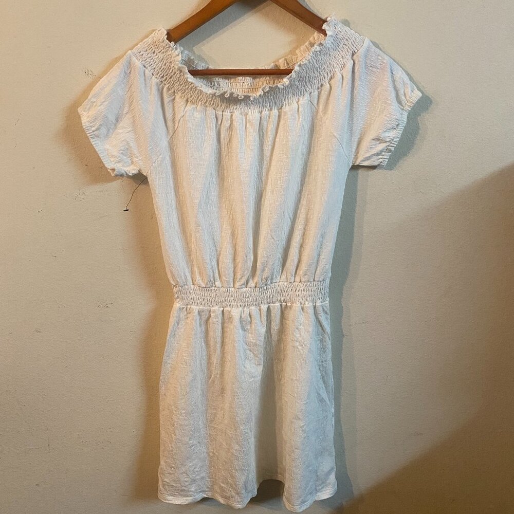 NO LABEL SMALL WHITE OFF-THE-SHOULDER SMOCKED MINI DRESS